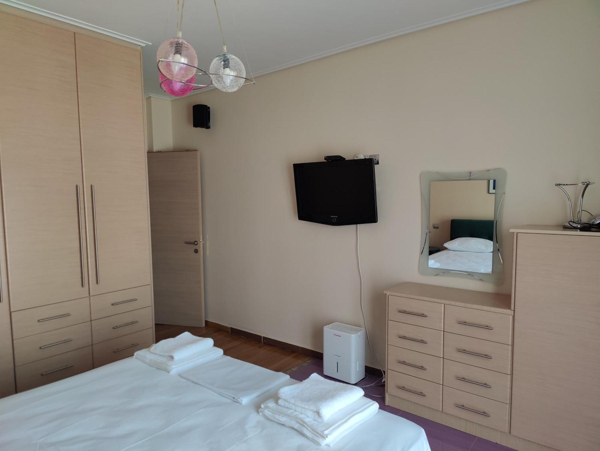 John'S Modern Apartments Artemida Εξωτερικό φωτογραφία